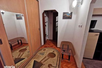 Apartament cu 2 camere decomandat, mobilat în Soarelui