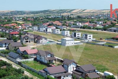 Teren Albesti,, deschidere 26 mp, intre case, imprejmuit- 34 - 12