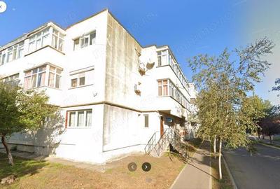 Apartament cu 3 camere decomandat în Ianca - 5