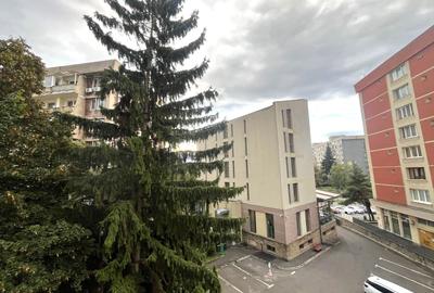 Apartament 2 camere, renovat, etaj 3/10 – zona  Hotel Victoria Bulevard - 17