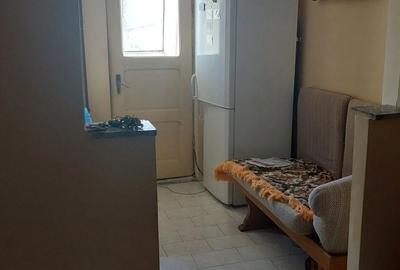 Apartament cu 2 camere decomandat în Găești - 8