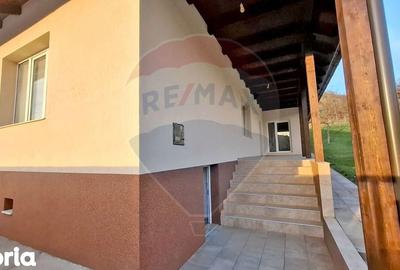 Casă cu 3 camere cu Teren 800 Mp în Corunca - 19