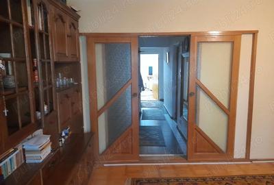 Apartament cu 3 camere decomandat în Central - 11