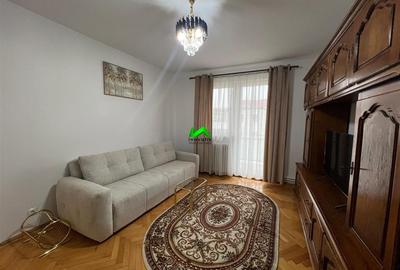 Apartament cu 3 camere decomandat în Hipodrom 3