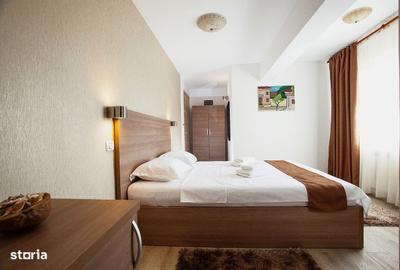 Spațiu comercial, de 770 mp, în Central - 4