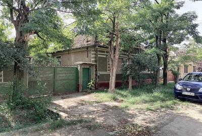 Vand casa cu gradina ?i teren 28 arii in Ciumeghiu langa biserica - 1