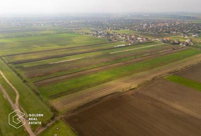 Teren Construcții intravilan de 550 mp, în Livada - 3