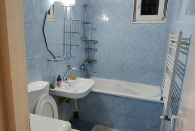 Dau in chirie apartament cu 3 camere!