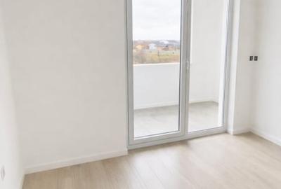 Apartament cu 2 camere decomandat în Giroc