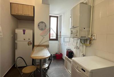Apartament cu 2 camere semidecomandat în Baza 3 - 5