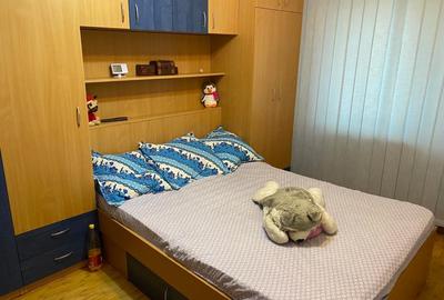 Micro 6 Târgoviște,  etaj2/4, închiriere apartament 3camere - 3