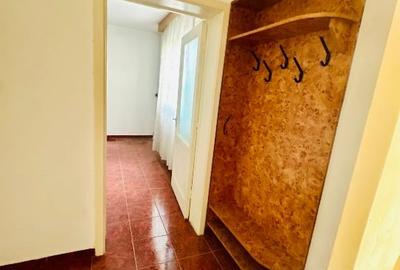 Casă individuală cu 5 camere cu Canalizare în Central - 1