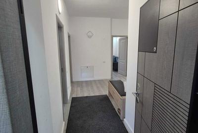 Apartament cu 3 camere decomandat în Uverturii - 2