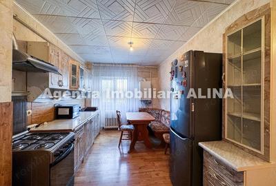 Apartament cu 3 camere decomandat în Astoria - 5
