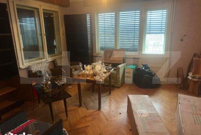 Casă cu 4 camere cu Teren 6197 Mp în Micula - 2