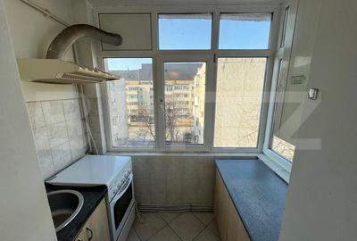 Apartament cu 2 camere decomandat, mobilat în Palat - 9