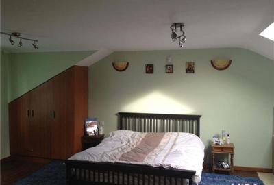 Casă cu 6 camere cu Teren 1000 Mp în Fălticeni - 2