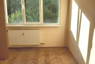 Apartament semidecomandat 3/4