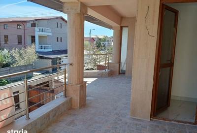 Casă cu 8 camere cu Canalizare în Fundeni - 12