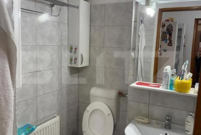 Apartament cu 3 camere decomandat, mobilat în Micro 8 - 1