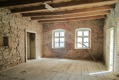 Casa saseasca tradi?ionala in inima Biertanului ... - 9