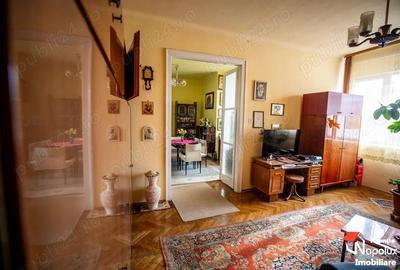 Apartament 3 camere zona Centrala Apartament 3 camere zona Centrala - 3