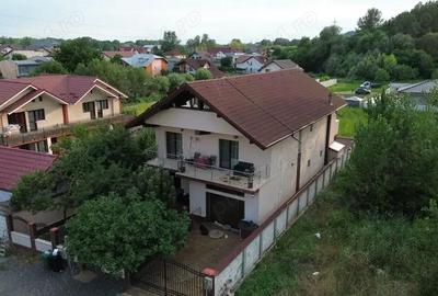 Casă cu 5 camere în Central - 8