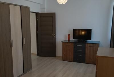 Apartament cu 3 camere semidecomandat, mobilat în Tomis Plus - 9