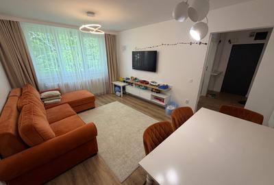 Apartament cu 3 camere decomandat, mobilat în Titan - 1