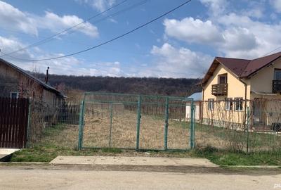 Teren de 4492 mp, în Central - 3