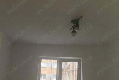 Apartament cu 3 camere semidecomandat în Central - 5