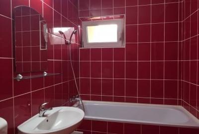 Apartament cu 2 camere semidecomandat, Str. Hameiului 3 - 7