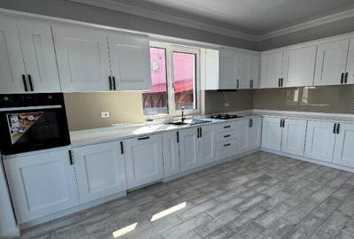 Casă cu 4 camere cu Teren 700 Mp în Horia - 2