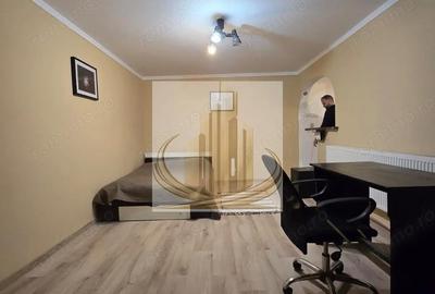 Garsonieră nedecomandată în Traian - 3