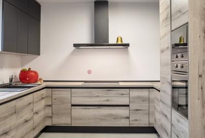 Priveliste frumoasa catre Masivul Postavarul - 9