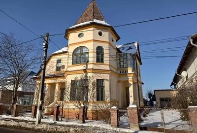 Casă cu 6 camere în Siret - 2