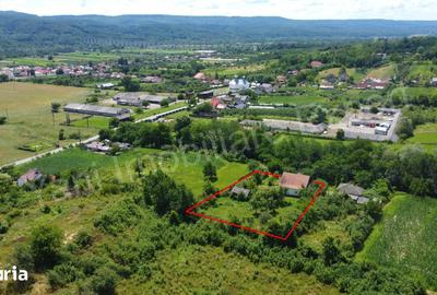 Casă cu 3 camere cu Teren 2401 Mp în Ciofrângeni