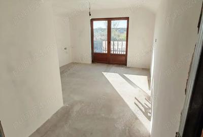 Casă cu 5 camere cu Teren 1644 Mp în Văcărești - 9