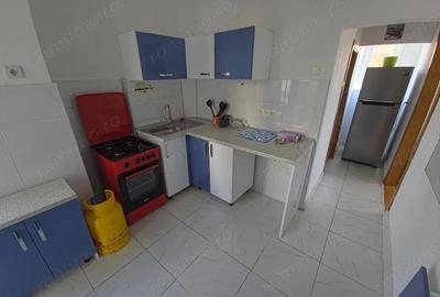 Apartament cu 3 camere semidecomandat în Central - 2