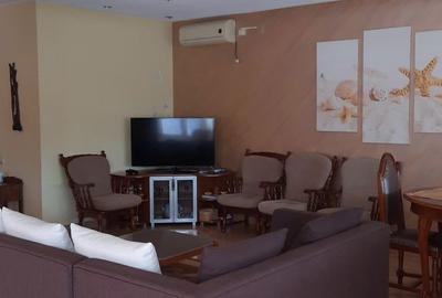 Casă cu Teren 1000 Mp în Central - 5