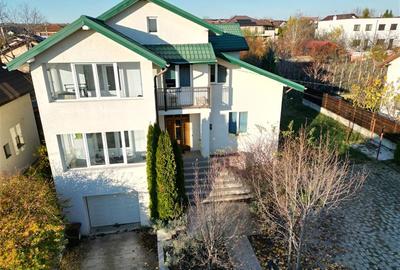 Casă cu 7 camere cu Canalizare în Aeroport - 2