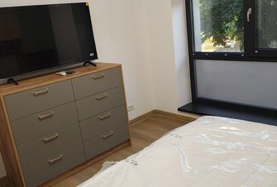 Apartament cu 3 camere decomandat în Uiești - 6