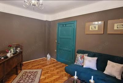 Casă cu 3 camere în Complex Studențesc - 1