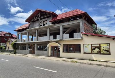 Spatiu comercial+Locuinta 664 mp construiti+anexa 16 mp si teren 845mp