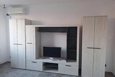 Garsonieră decomandată în Central - 8