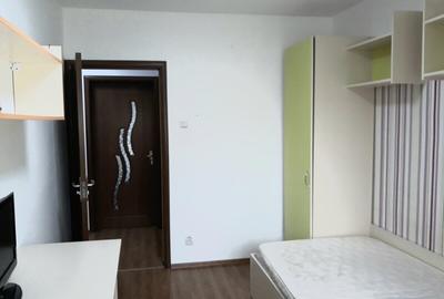 Apartament cu 3 camere semidecomandat, mobilat în Colentina - 10