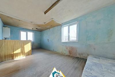 Casa de renovat cu 3 camere cu teren generos in Zadareni - 9