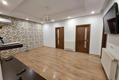 Apartament cu 3 camere decomandat, mobilat în Decebal