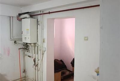 Casă individuală cu 9 camere cu Canalizare în Colentina - 6