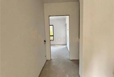 Casă cu 4 camere cu Teren 500 Mp în Ferneziu